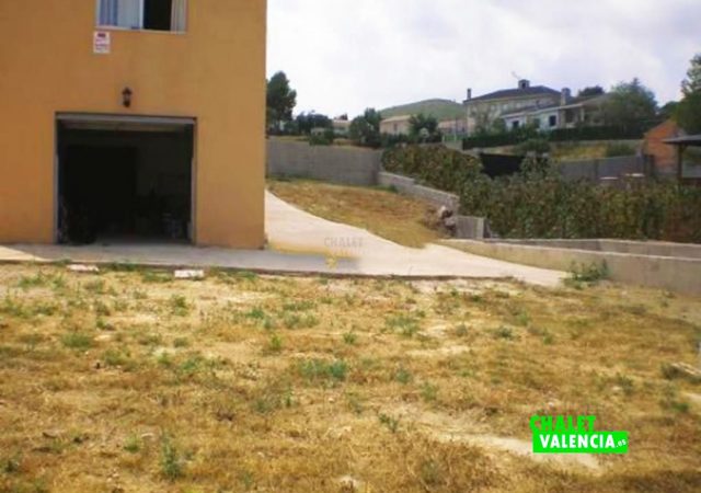 43819-25-chalet-valencia