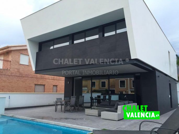 Chalet moderno Benaguacil centro urbano