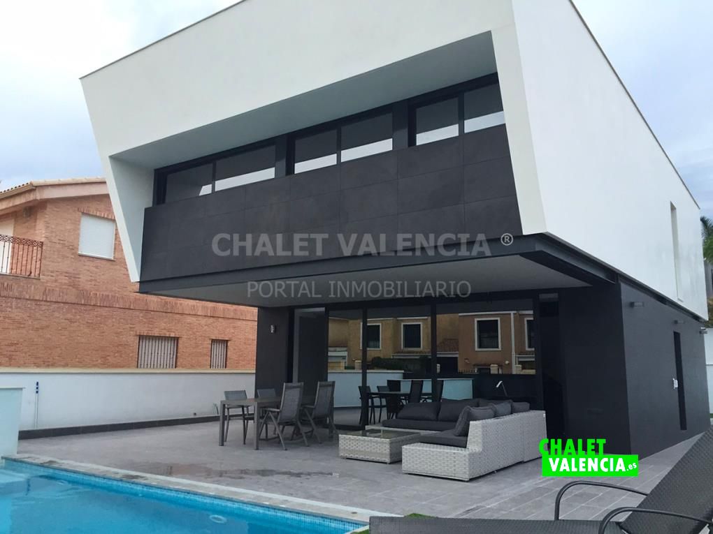 Chalet moderno Benaguacil centro urbano