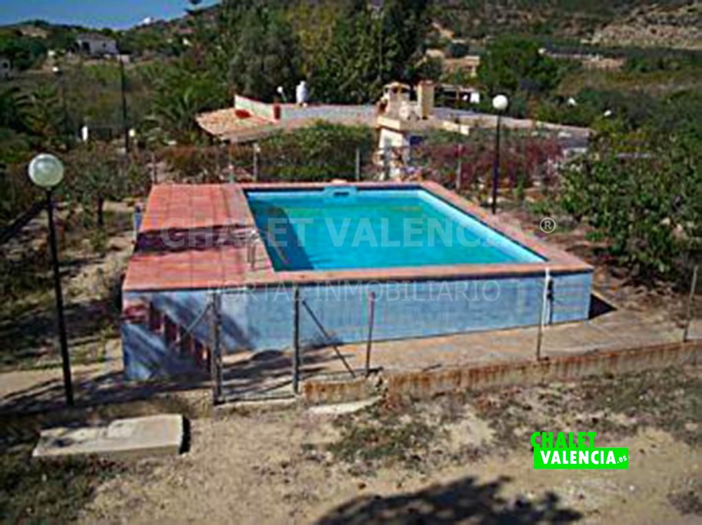 Chalet con piscina Montserrat